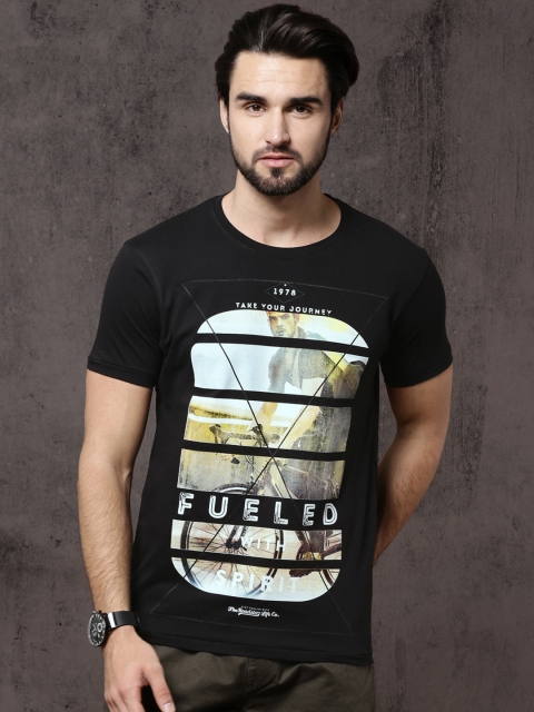 

Roadster Men Black Printed Round Neck Pure Cotton T-shirt