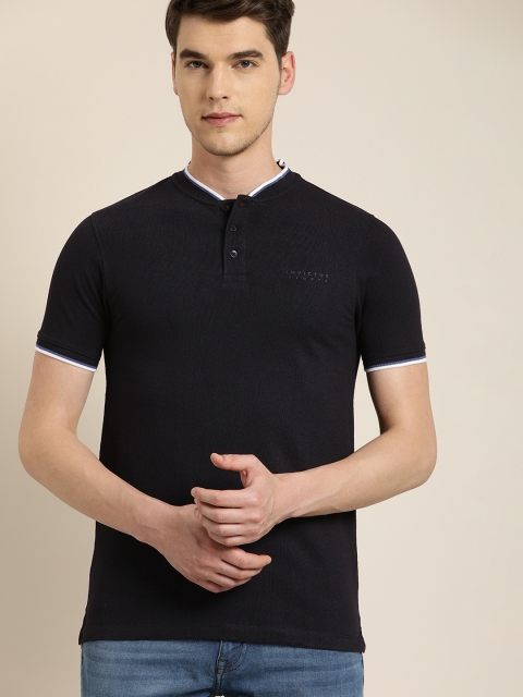 

INVICTUS Men Black Solid Henley Neck T-shirt