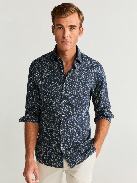

MANGO MAN Men Navy Blue Slim Fit Printed Casual Shirt