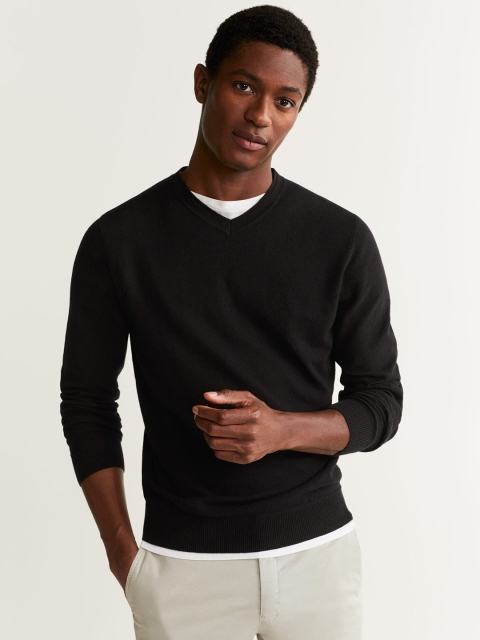 

MANGO MAN Men Black Solid Sweater