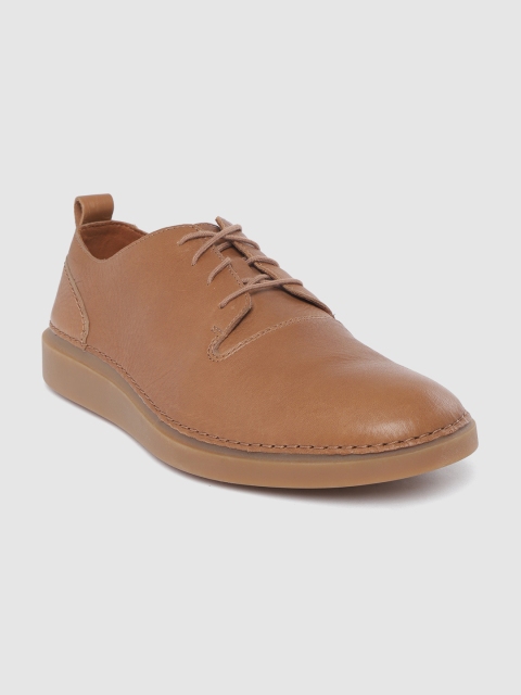 

Clarks Men Brown Solid Leather Derbys