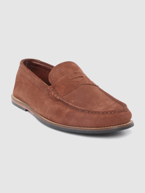 

Clarks Men Brown Solid Suede Penny Loafers