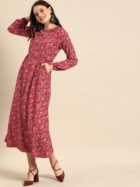 

DressBerry Women Red & Green Floral Printed Fit and Flare Dress