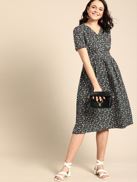 

DressBerry Women Black Floral Printed Fit and Flare Dress