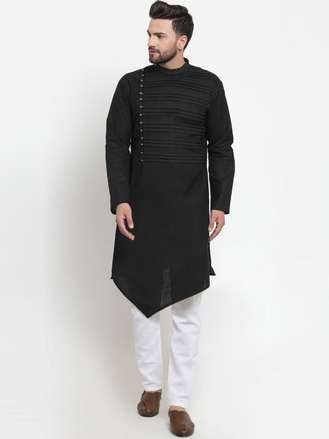 

TREEMODA Men Black & White Solid Kurta with Pyjamas
