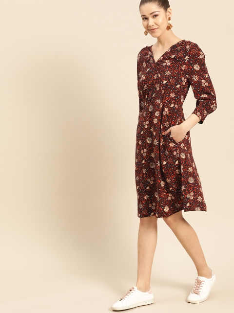 

DressBerry Women Black & Red Printed Wrap Dress