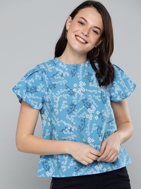 

Mast & Harbour Women Blue & White Floral Print Top