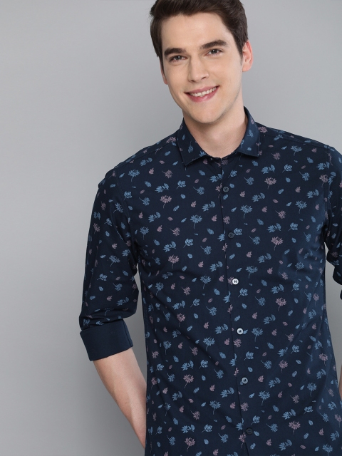 

Mast & Harbour Men Navy Blue Regular Fit Printed Casual Shirt