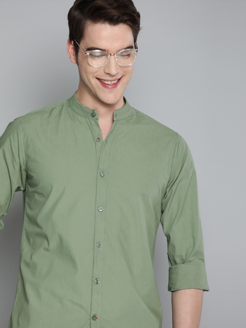 

Mast & Harbour Men Green Regular Fit Solid Casual Shirt