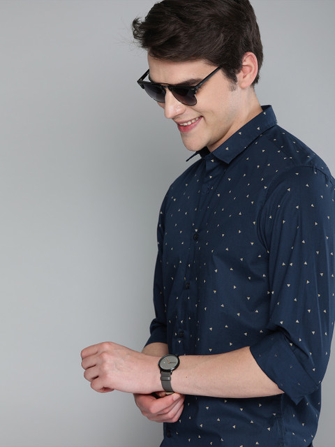 

Mast & Harbour Men Navy Blue Printed Casual Shirt
