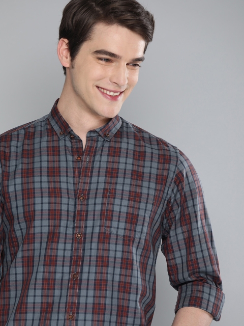 

Mast & Harbour Men Grey & Rust Red Regular Fit Checked Casual Shirt