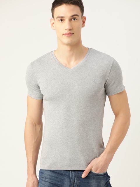 

United Colors of Benetton Men Grey Melange Solid V-Neck T-shirt