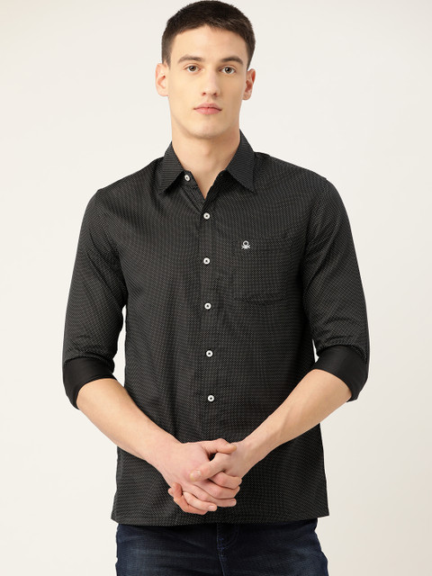

United Colors of Benetton Men Black & White Regular Fit Printed Casual Shirt