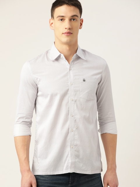 

United Colors of Benetton Men White & Black Regular Fit Printed Casual Shirt