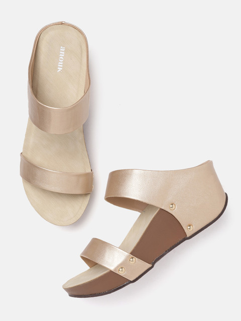 

Anouk Women Gold-Toned Solid Wedges
