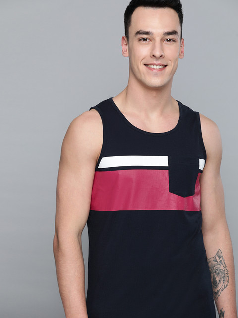 

Mast & Harbour Men Navy Blue & Pink Colourblocked Round Neck T-shirt