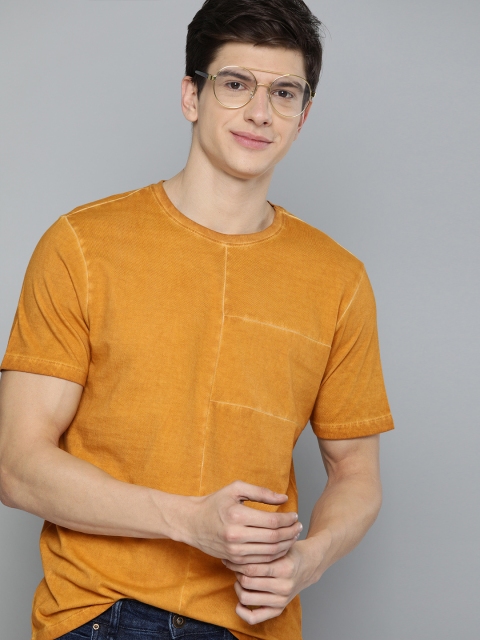 

Mast & Harbour Men Mustard Yellow Faded Round Neck T-shirt