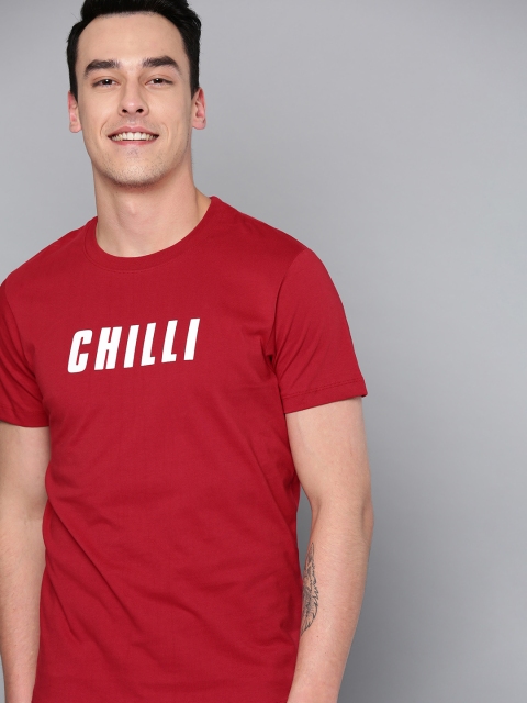 

Mast & Harbour Men Red Solid Round Neck T-shirt