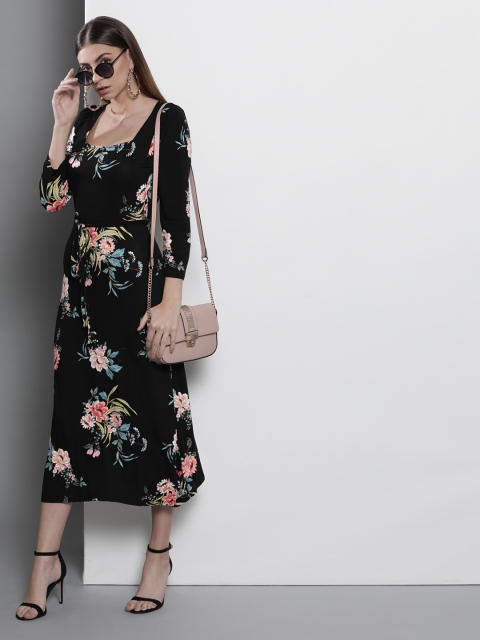 

DOROTHY PERKINS Women Black & Pink Printed A-Line Dress With Belt