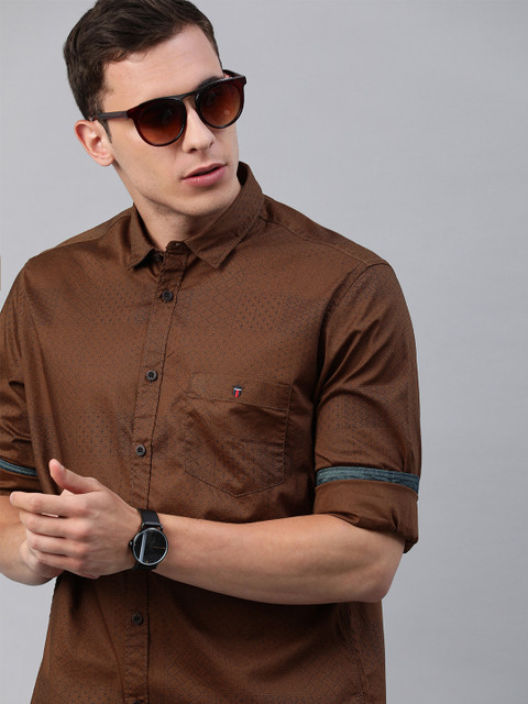 

Louis Philippe Jeans Men Brown & Navy Blue Slim Fit Printed Casual Shirt