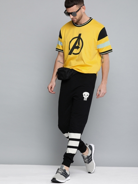 

Kook N Keech Marvel Men Yellow Avengers Printed Round Neck T-shirt