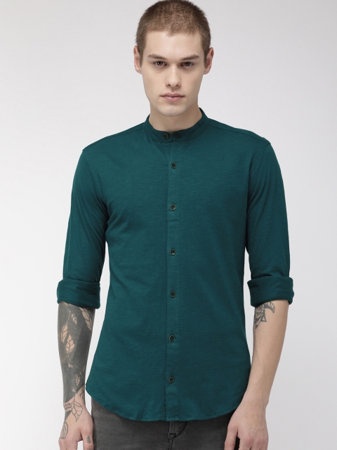 

YWC Men Teal Green Regular Fit Solid Knitted Casual Shirt