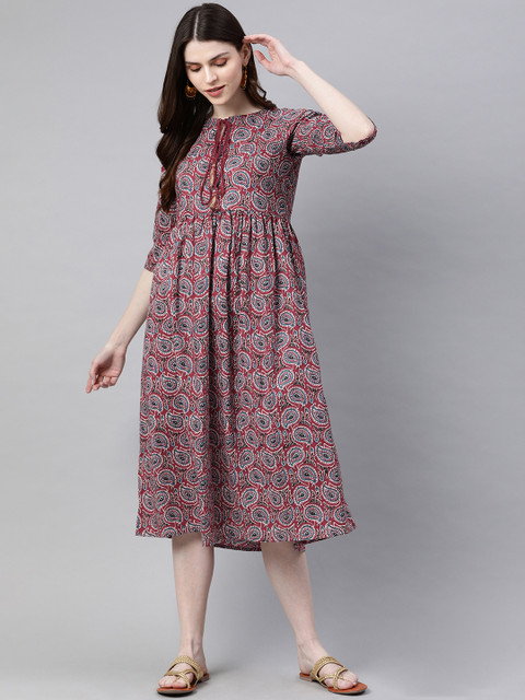

SIAH Women Red Printed Empire Dress