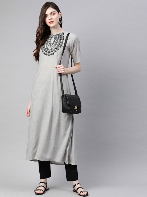 

SIAH Women Grey & Black Yoke Design Kurta with Trousers