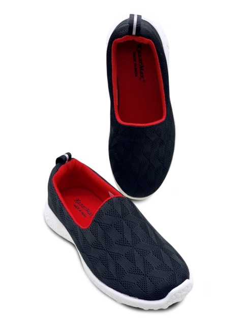 

KazarMax Kids Black Slip-On Sneakers