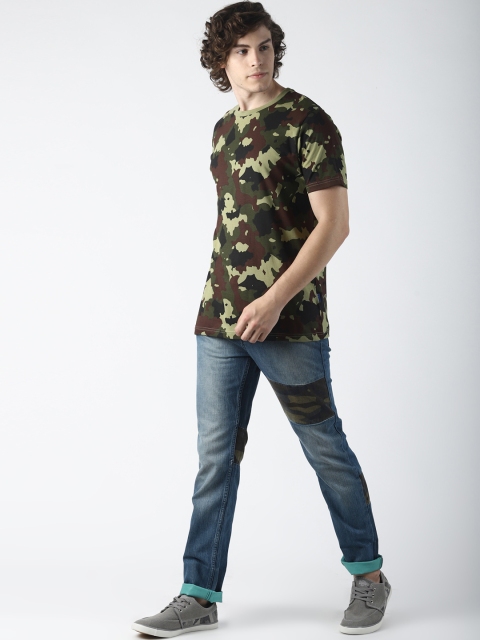 

Blue Saint Men Olive Green Camouflage Printed Round Neck T-shirt