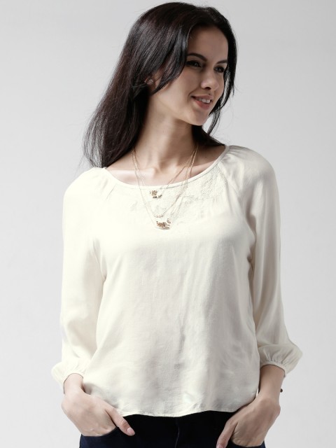 

FOREVER 21 Off-White Top with Embroidered Detail