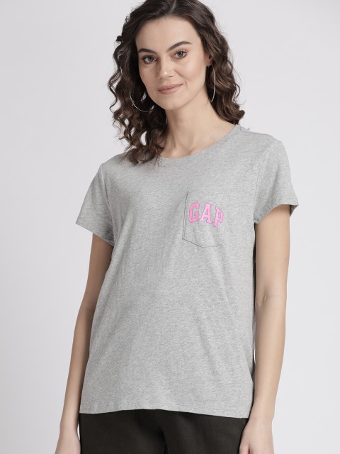 

GAP Women's Logo Pocket T-shirt, Grey melange
