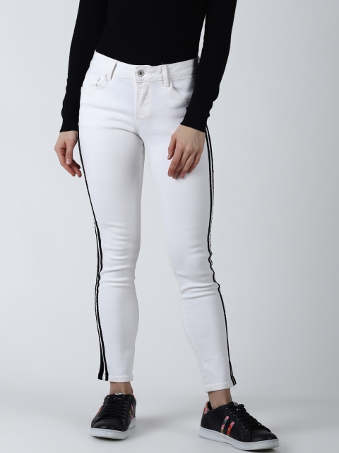 

Deal Jeans Women White Slim Fit Mid-Rise Clean Look Jeans
