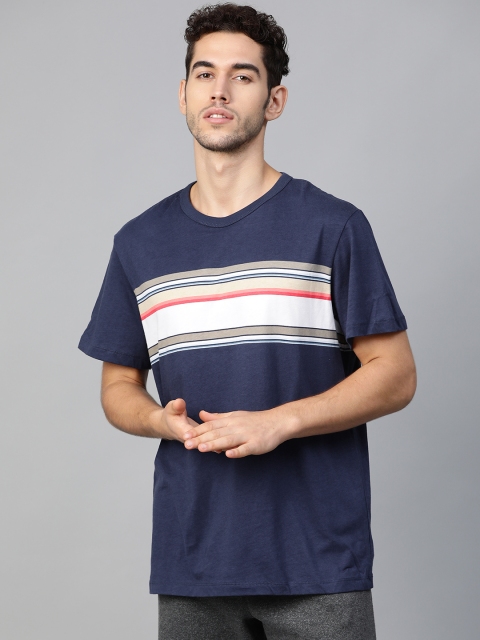 

AMERICAN EAGLE OUTFITTERS Men Navy Blue & White Striped Standard Fit Round Neck T-shirt