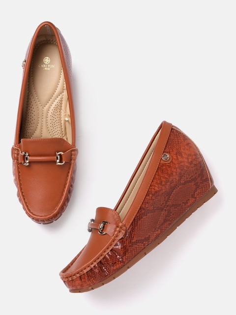 

Carlton London Women Tan Brown Snakeskin Textured Pumps