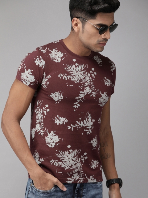 

Jack & Jones Men Maroon Printed Round Neck Slim Fit T-shirt