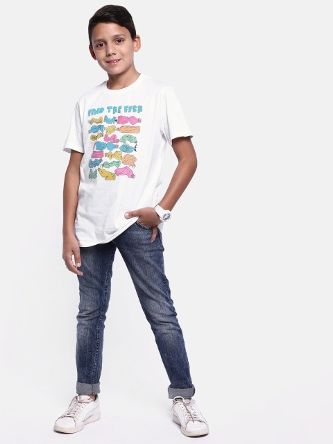 

YK Boys White Printed Round Neck Pure Cotton T-shirt