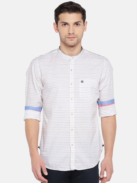 

Turtle Men White Relaxed Slim Fit Striped Casual Shirt