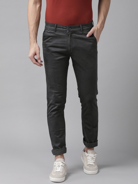 

SPYKAR Men Charcoal Grey Slim Fit Checked Regular Trousers