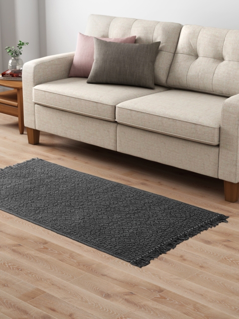 

Aura Black Handloom J/Q Stone Wash Self-Design Floor Runner