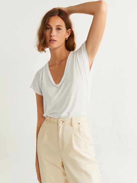 

MANGO Women White Solid Scoop Neck T-Shirt