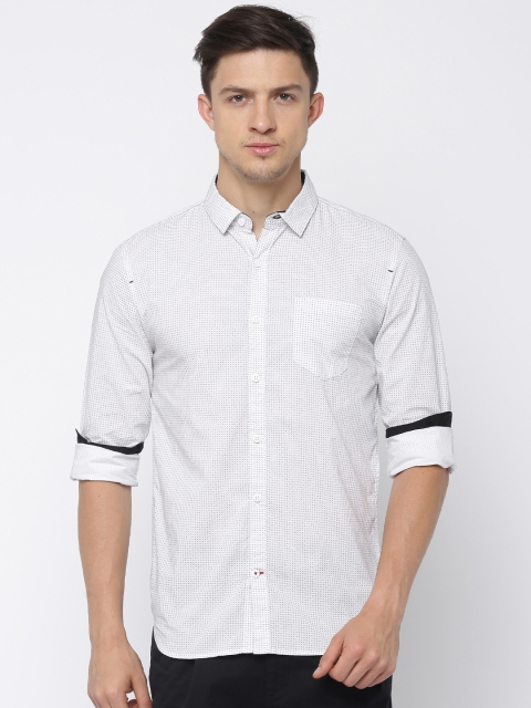 

HIGHLANDER Men White Regular Fit Printed Casual Shirt