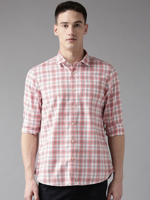 

Blackberrys Men Pink & White Slim Fit Checked Casual Shirt