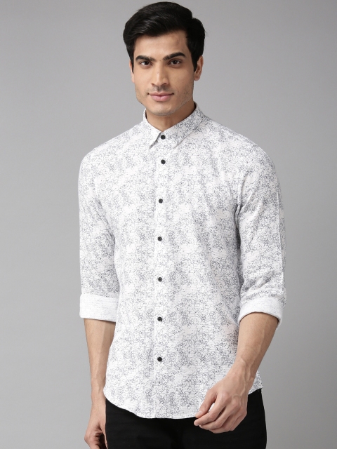 

Blackberrys Men White & Navy Blue Trim Regular Fit Printed Casual Shirt