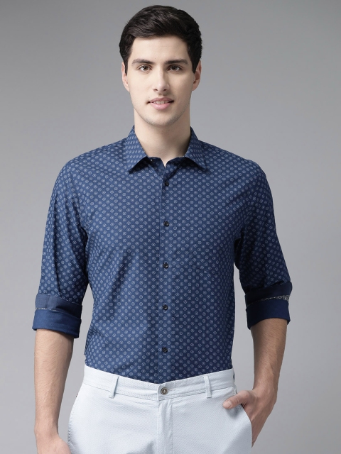 

Blackberrys Men Navy Blue & White Slim Fit Printed Casual Shirt