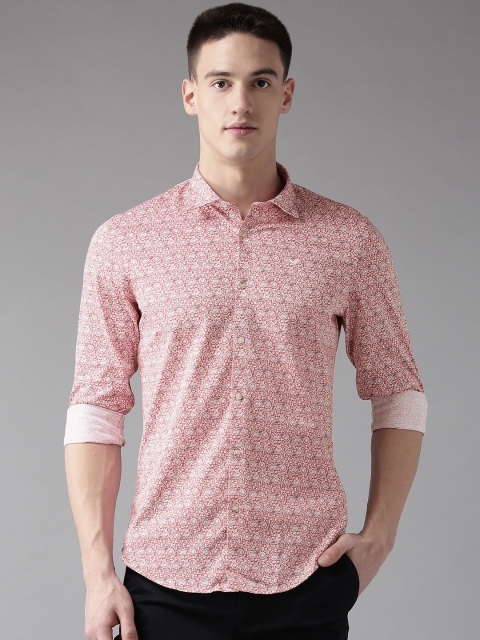 

Blackberrys Men Red & White Trim Fit Printed Casual Shirt