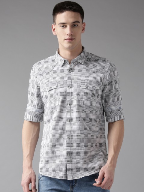 

Blackberrys Men Charcoal Grey & White Slim Fit Striped Casual Shirt