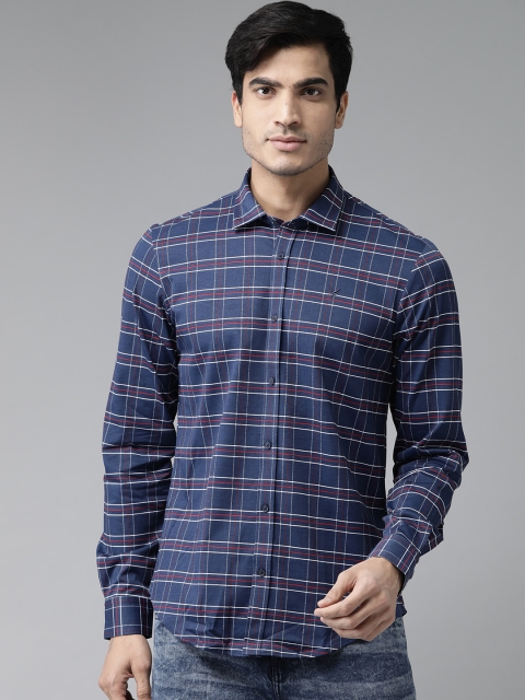 

Blackberrys Men Navy Blue & White Checked Casual Shirt