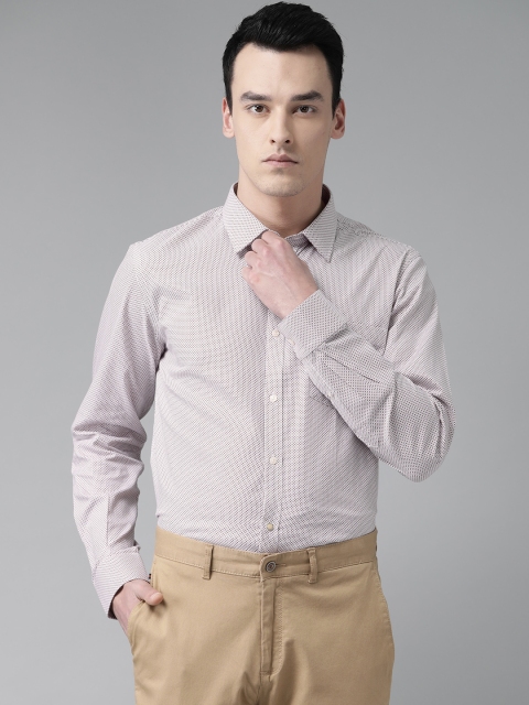

Blackberrys Men White & Burgundy Slim Fit Printed Shirt