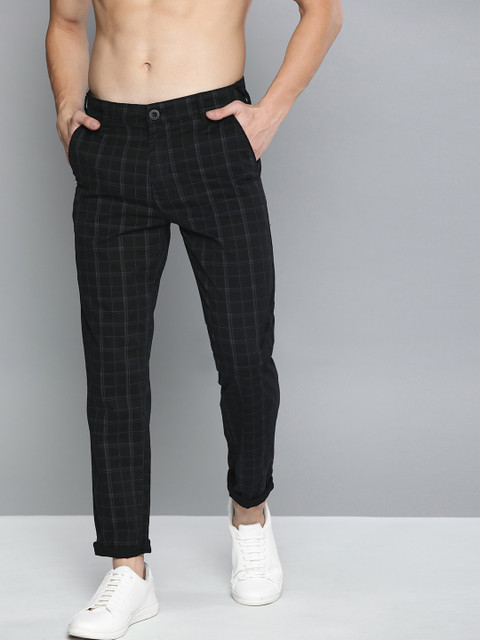 

HERE&NOW Men Black & Grey Slim Fit Checked Chinos